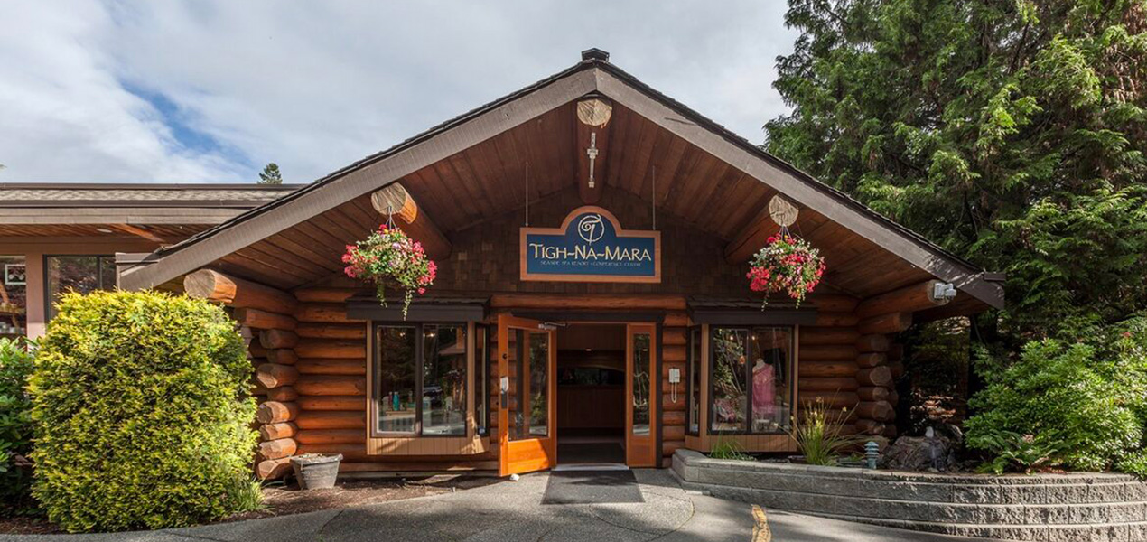 Exterior of the entrance at Tigh-Na-Mara Seaside Spa Resort 